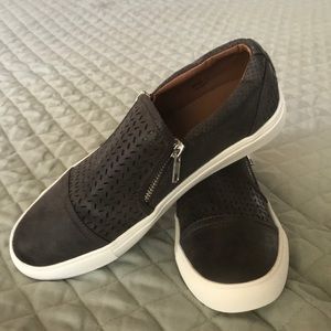Report Footwear — Alexa Slip On Sneaker
